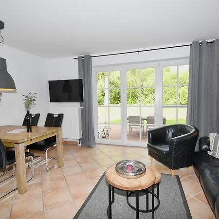 Dana Апартаменты